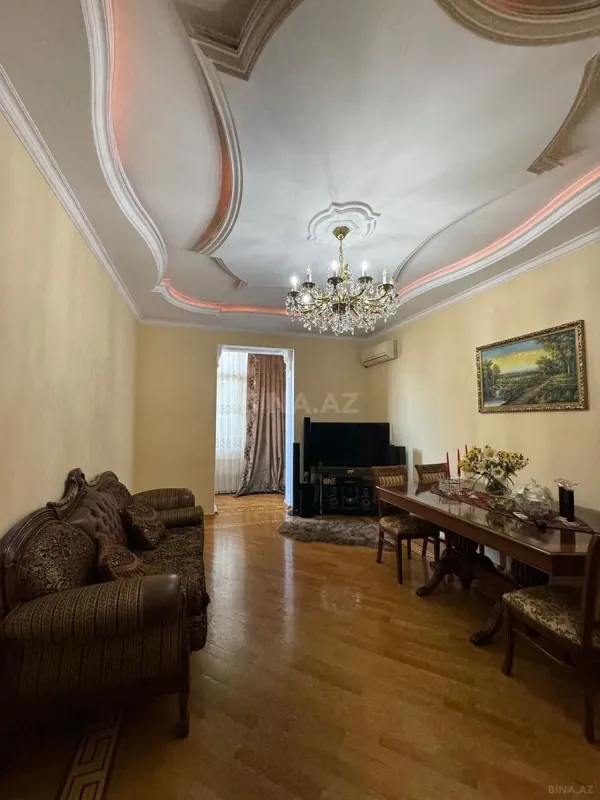 Satılır 2 otaqlı mənzil 60 m²