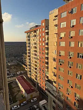 Satılır 2 otaqlı mənzil 81 m²