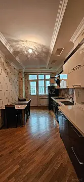 Satılır 3 otaqlı mənzil 165 m²