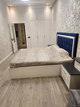 Kirayə verilir 2 otaqlı mənzil 72 m²