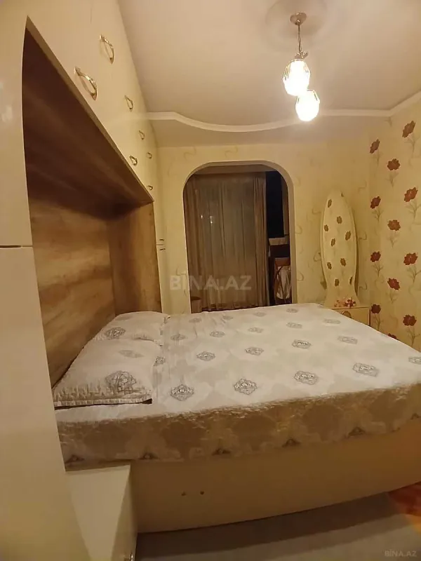 Satılır 4 otaqlı mənzil 120 m²