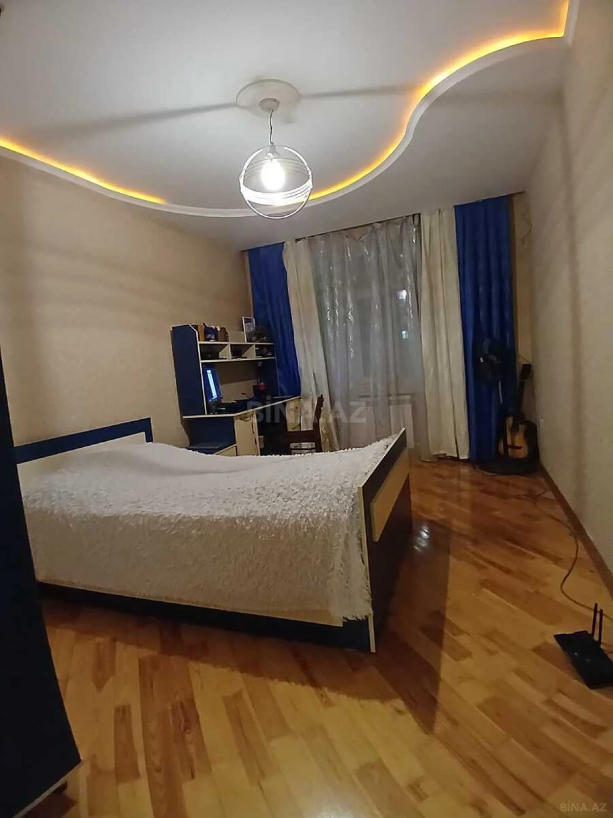Satılır 4 otaqlı mənzil 120 m²