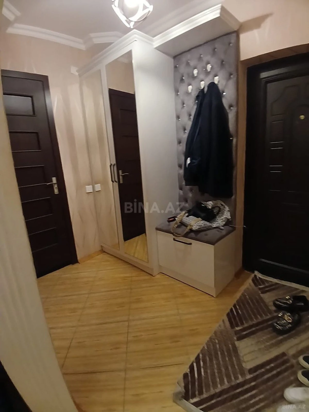 Satılır 4 otaqlı mənzil 120 m²