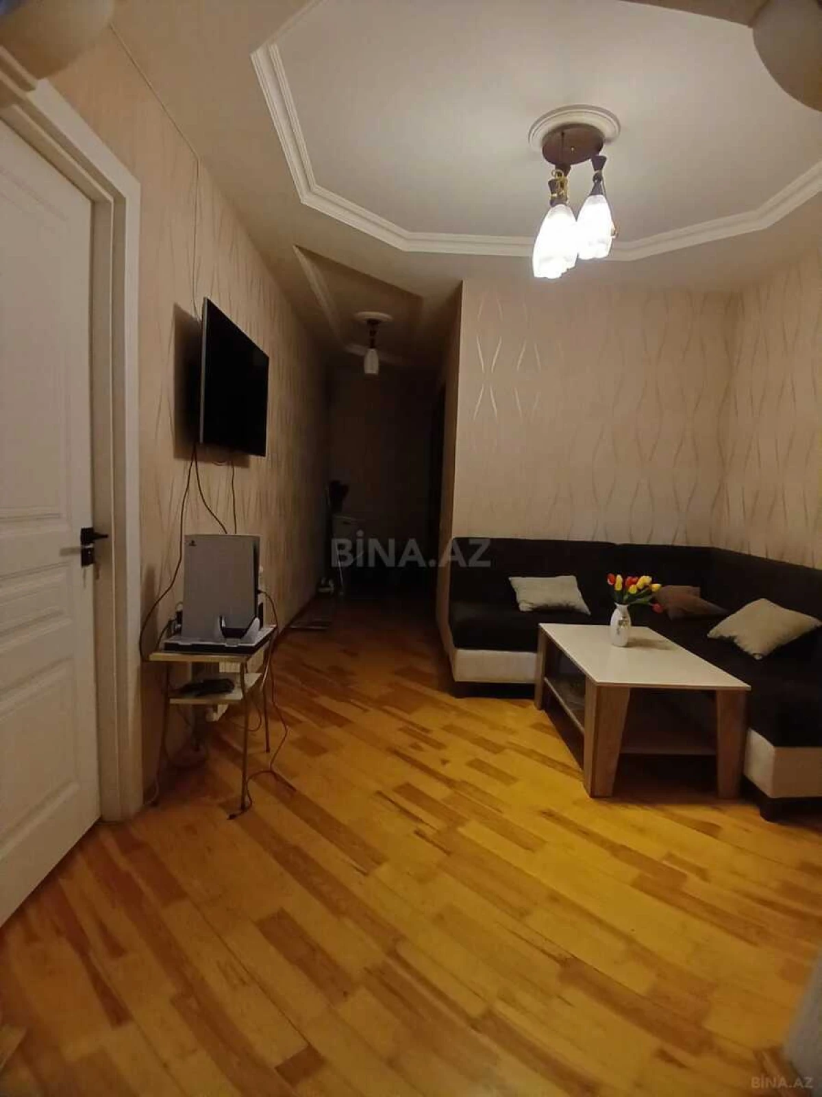 Satılır 4 otaqlı mənzil 120 m²