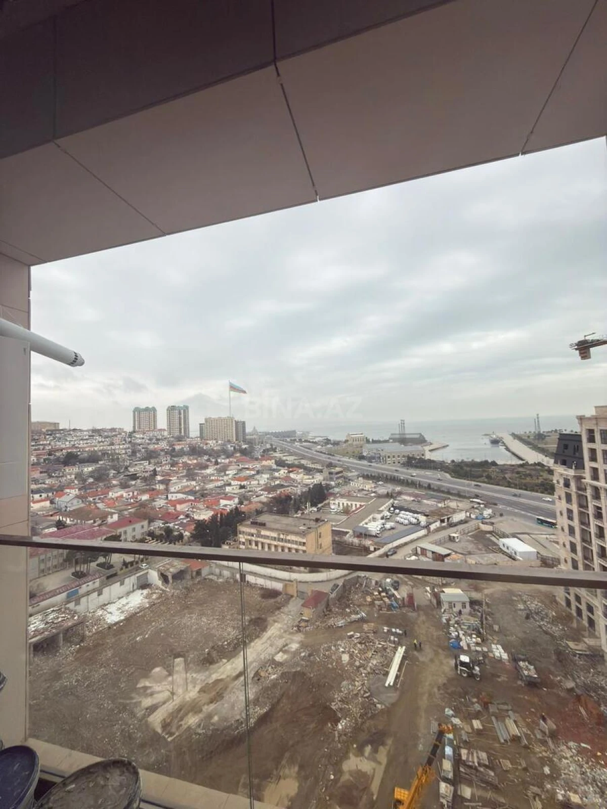 Kirayə verilir 3 otaqlı mənzil 100 m²