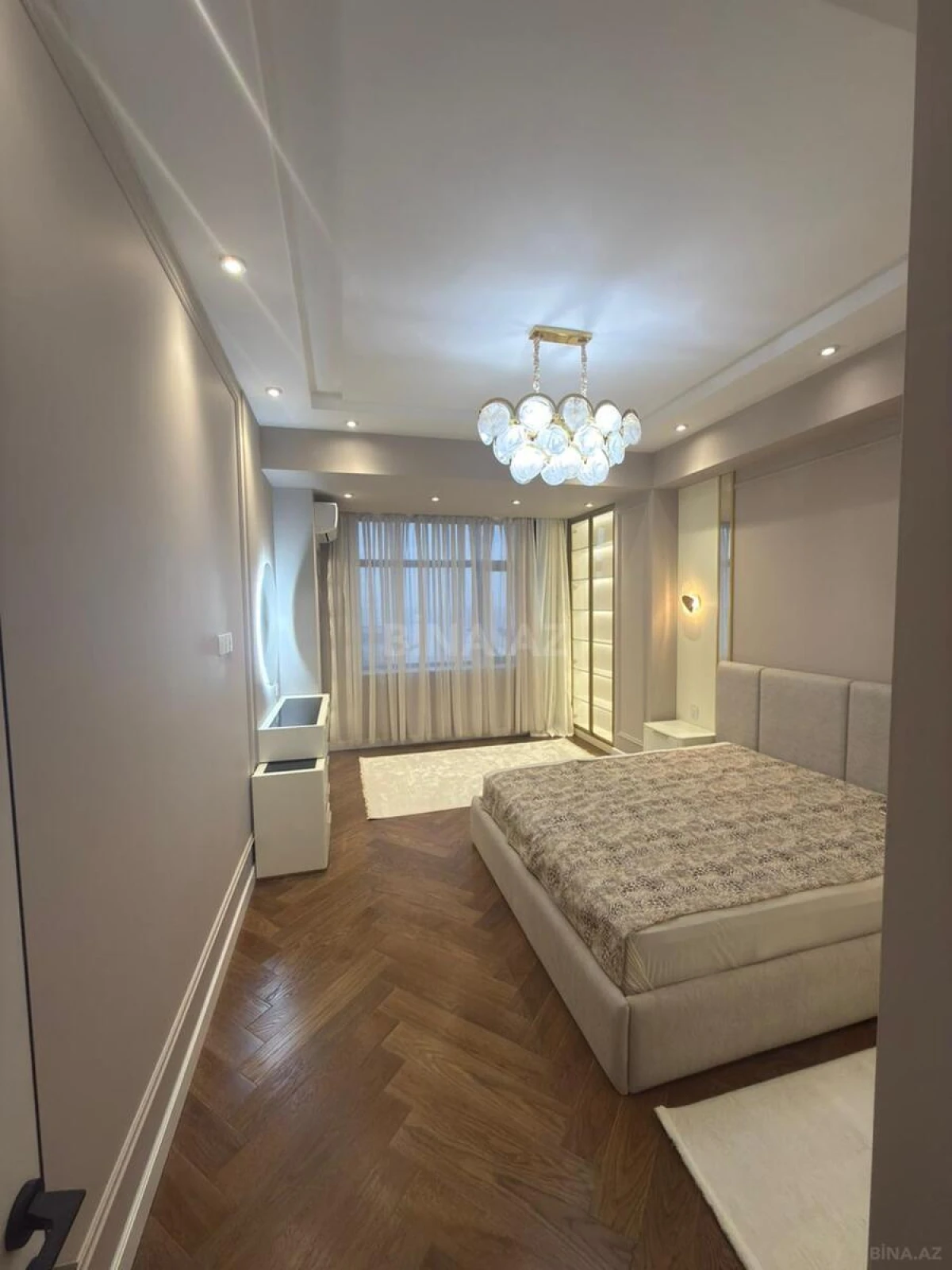Kirayə verilir 3 otaqlı mənzil 100 m²