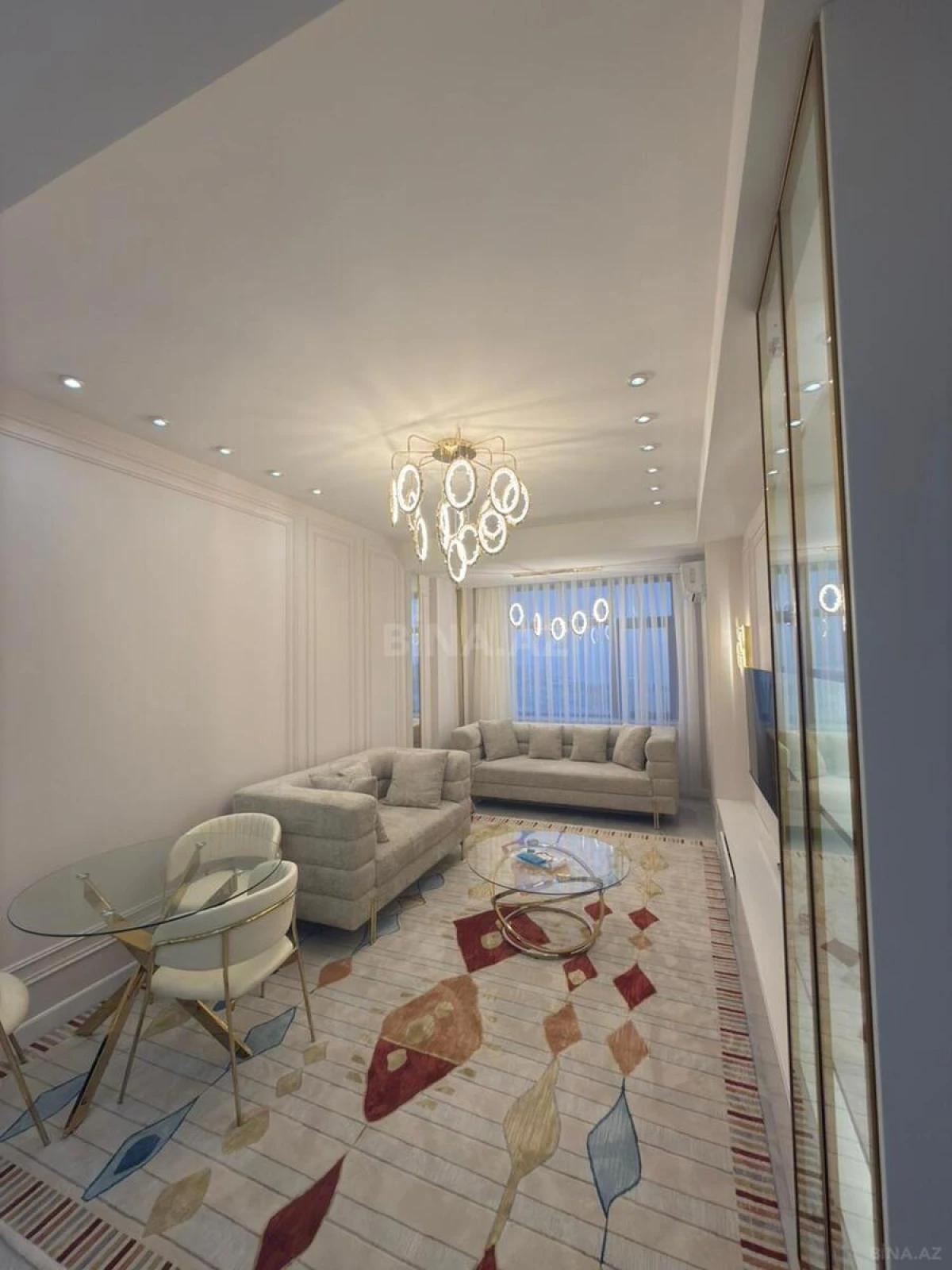 Kirayə verilir 3 otaqlı mənzil 100 m²