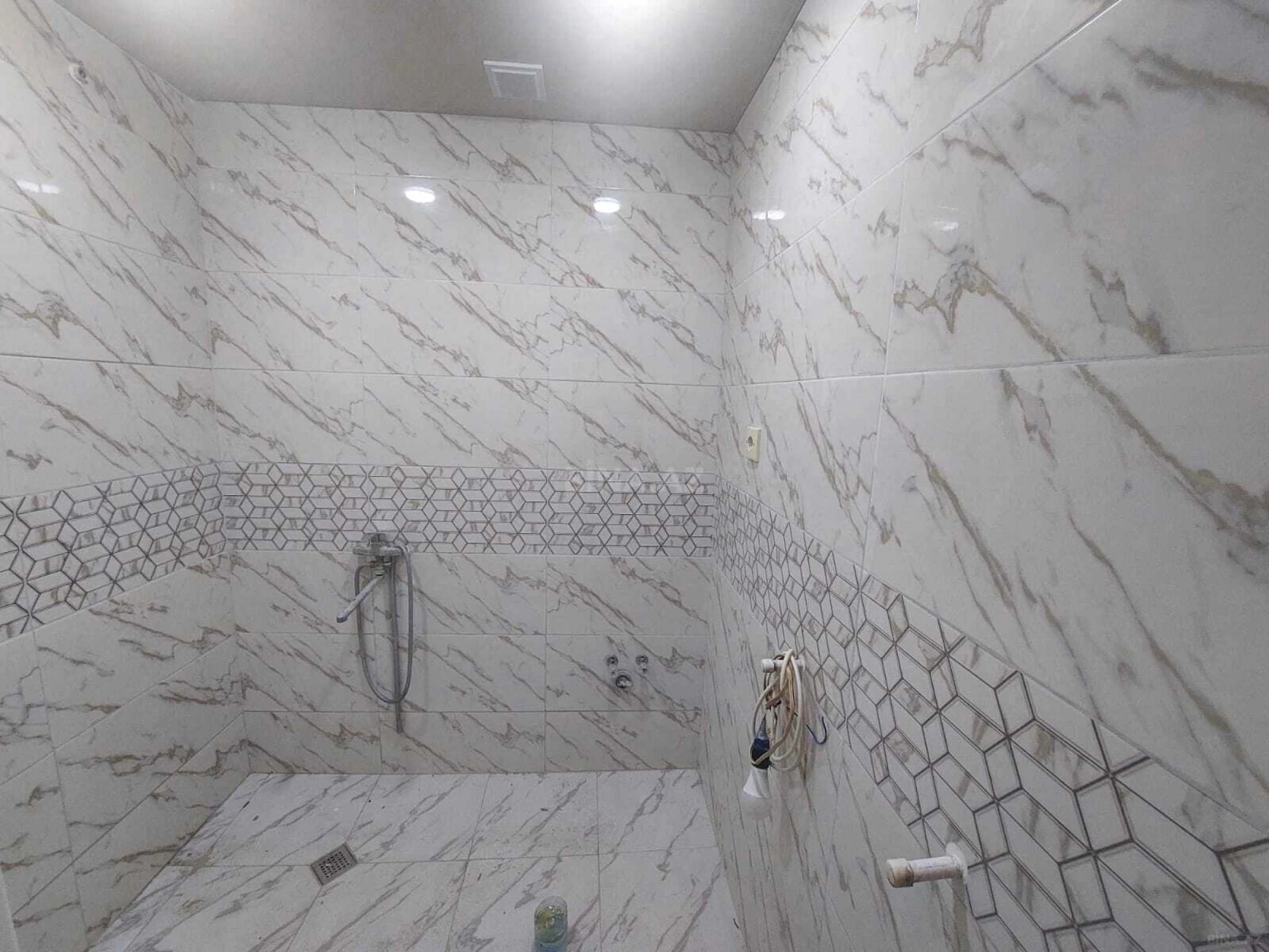 Satılır 3 otaqlı mənzil 65 m²