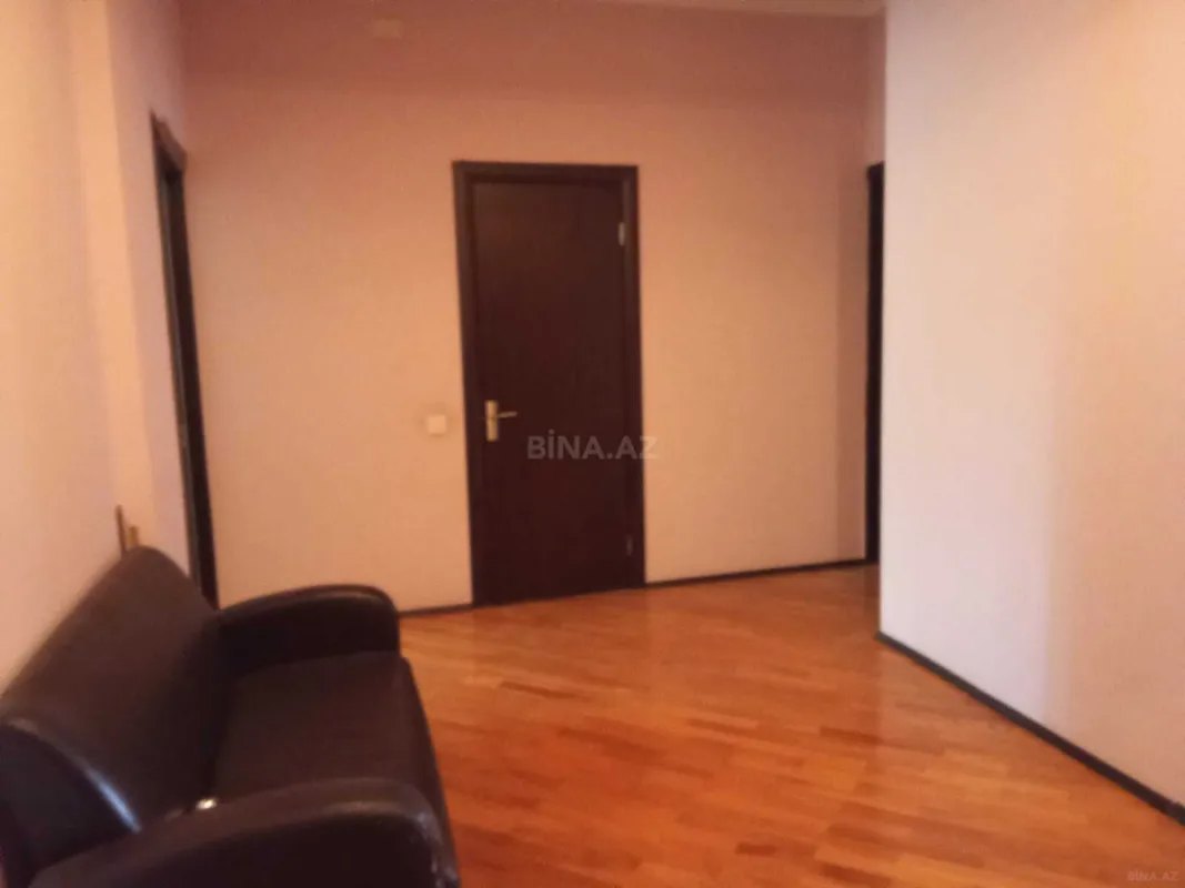 Kirayə verilir 2 otaqlı mənzil 100 m²