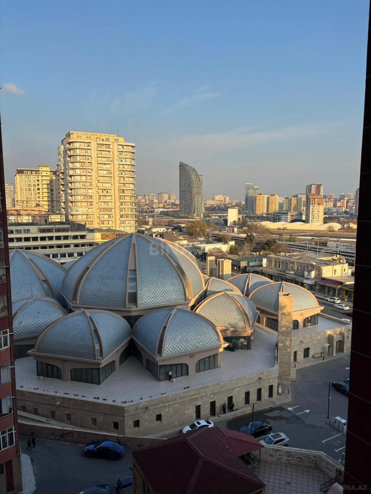 Satılır 3 otaqlı mənzil 168 m²