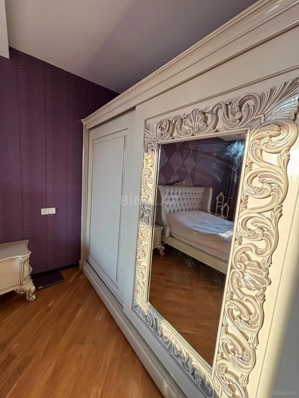 Satılır 3 otaqlı mənzil 168 m²