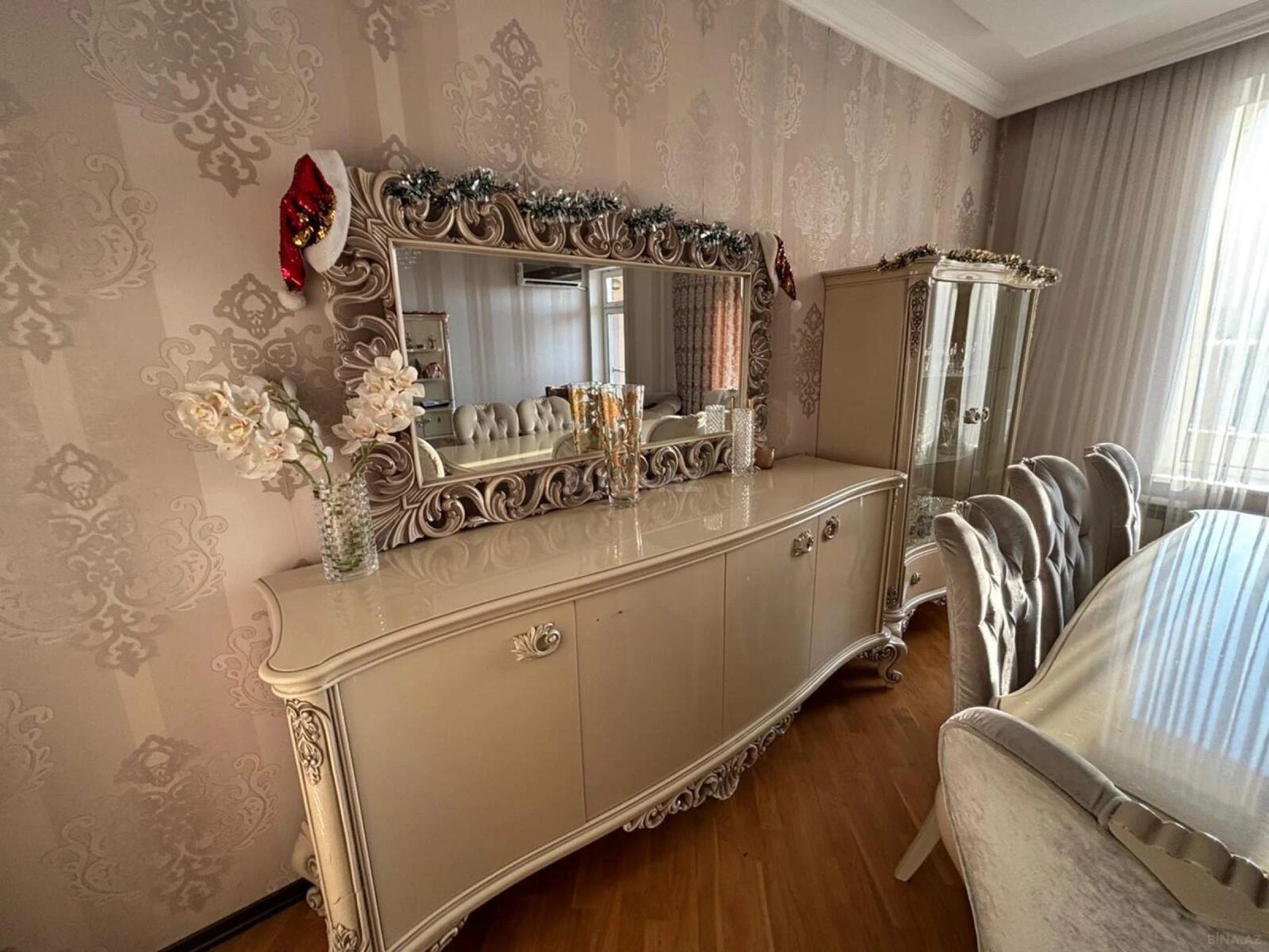 Satılır 3 otaqlı mənzil 168 m²