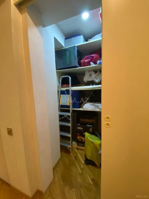 Satılır 2 otaqlı mənzil 67 m²