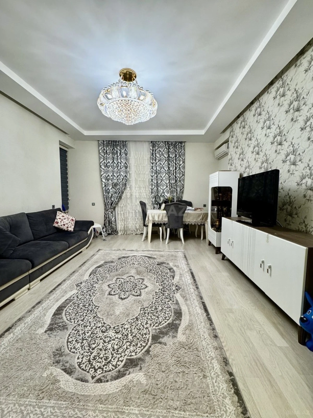 Satılır 2 otaqlı mənzil 85 m²