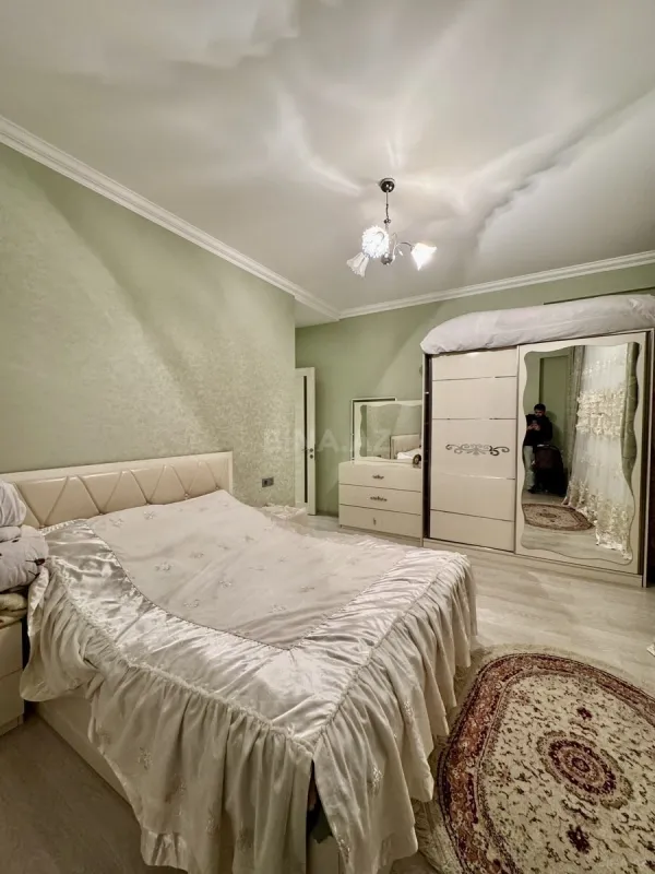 Satılır 2 otaqlı mənzil 85 m²
