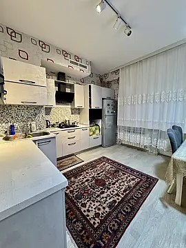 Satılır 2 otaqlı mənzil 85 m²