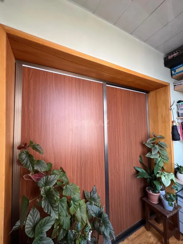 Satılır 4 otaqlı mənzil 120 m²