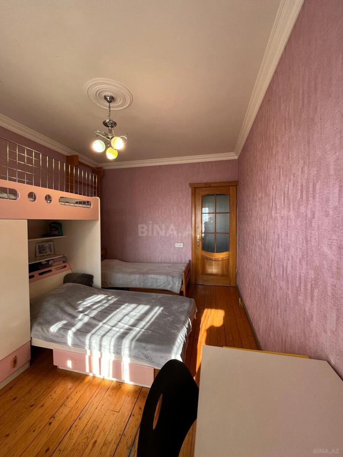 Satılır 4 otaqlı mənzil 120 m²