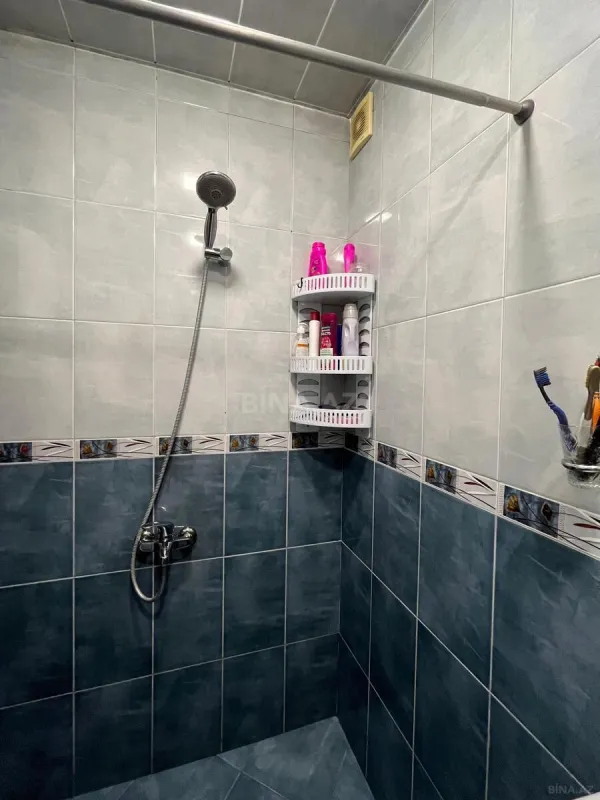 Satılır 4 otaqlı mənzil 120 m²