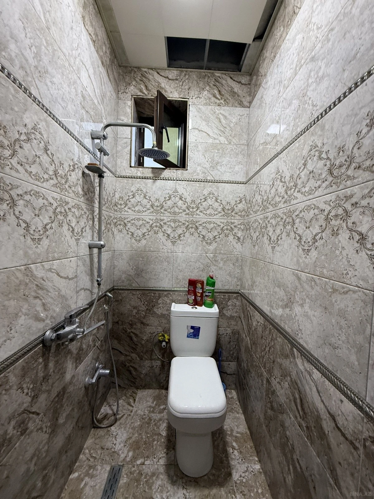 Satılır 4 otaqlı həyət evi 200 m²