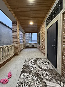 Satılır 4 otaqlı həyət evi 200 m²