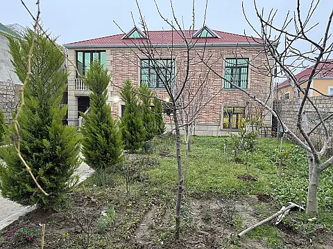 Satılır 4 otaqlı həyət evi 200 m² — Bakı 4 otaq 200.00 m²