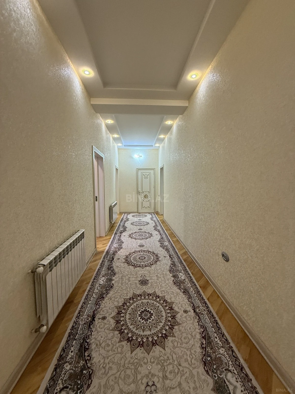 Satılır 4 otaqlı həyət evi 200 m²