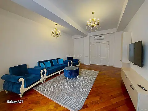 Satılır 4 otaqlı mənzil 185 m²
