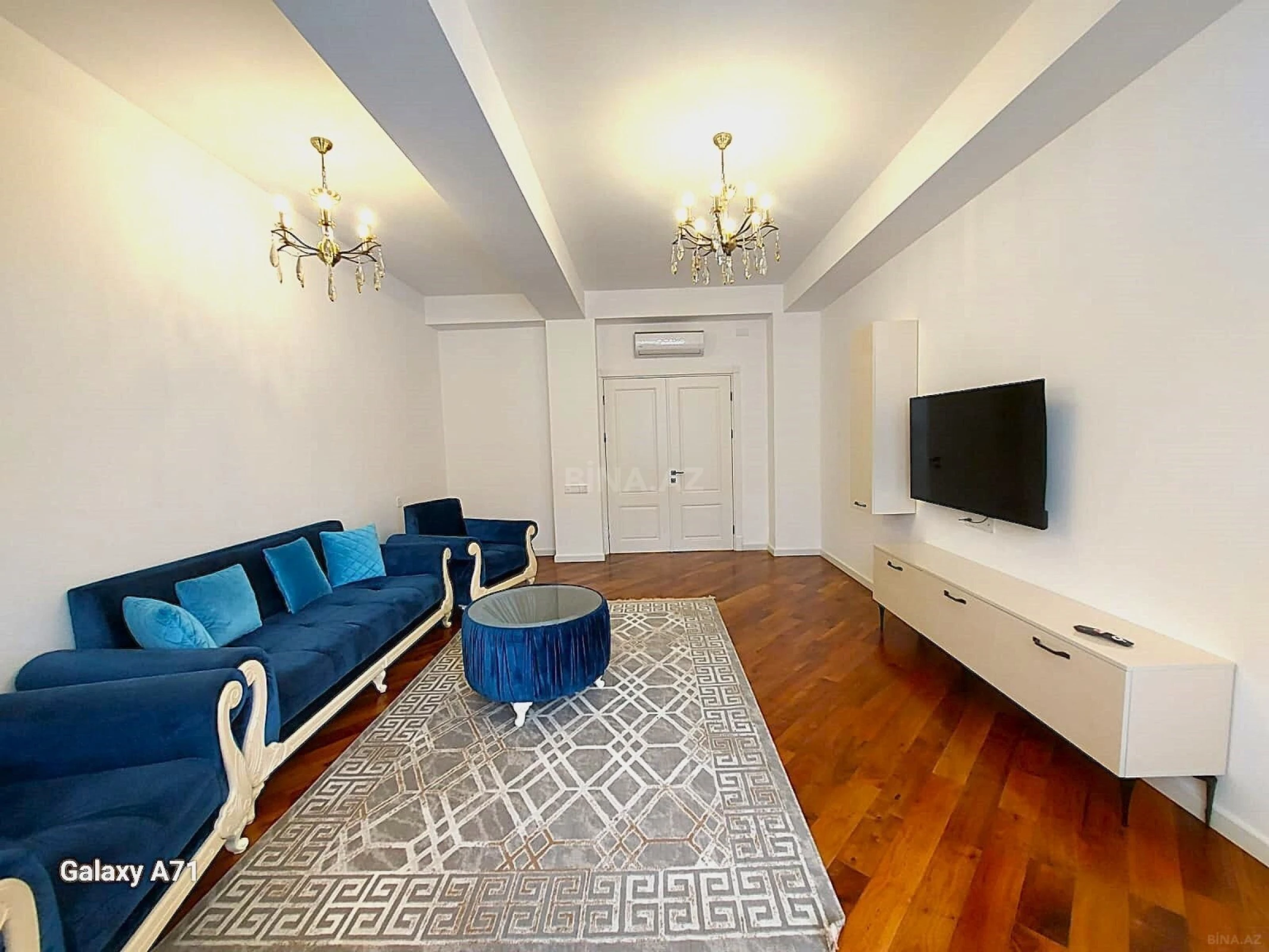 Satılır 4 otaqlı mənzil 185 m²