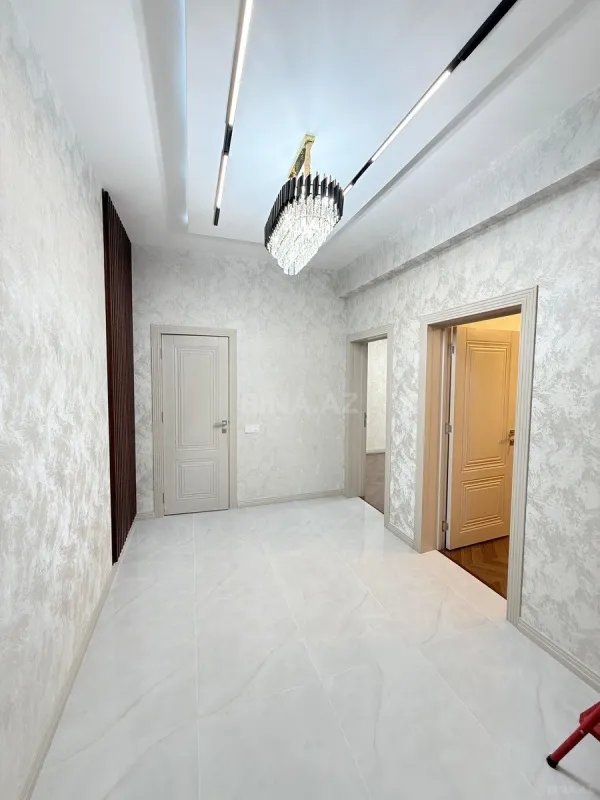 Satılır 2 otaqlı mənzil 63 m²