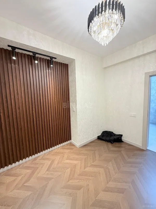 Satılır 2 otaqlı mənzil 63 m²