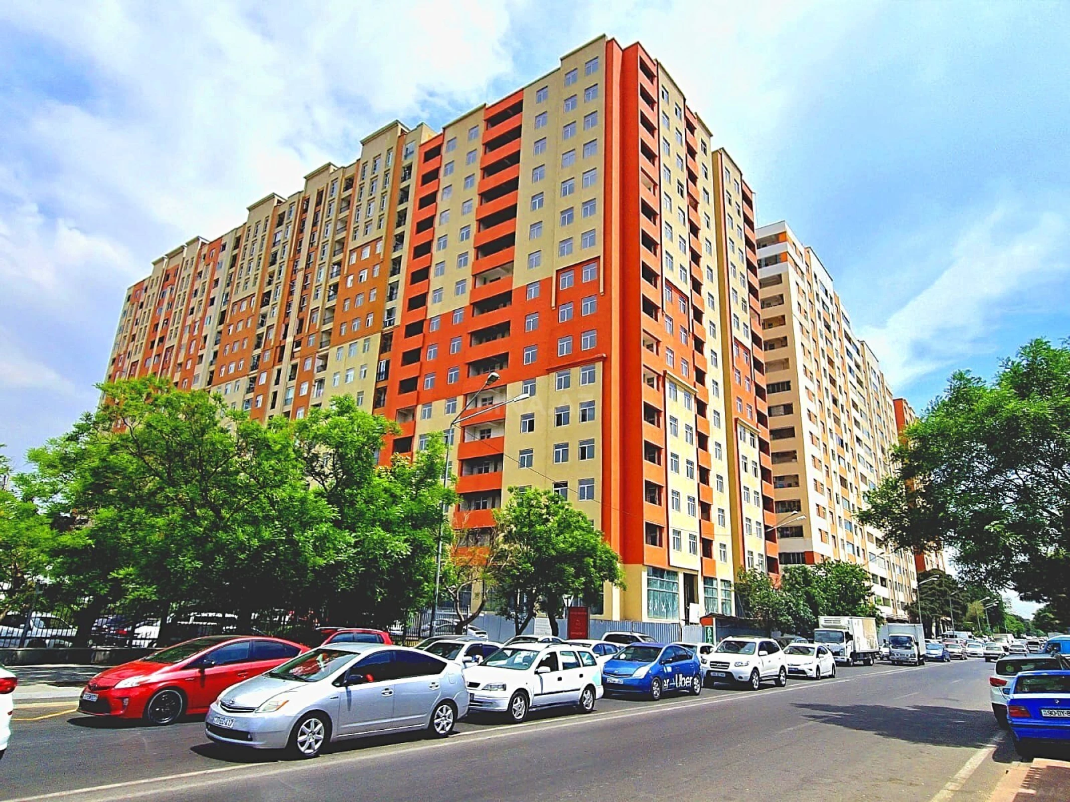 Satılır 2 otaqlı mənzil 64 m²