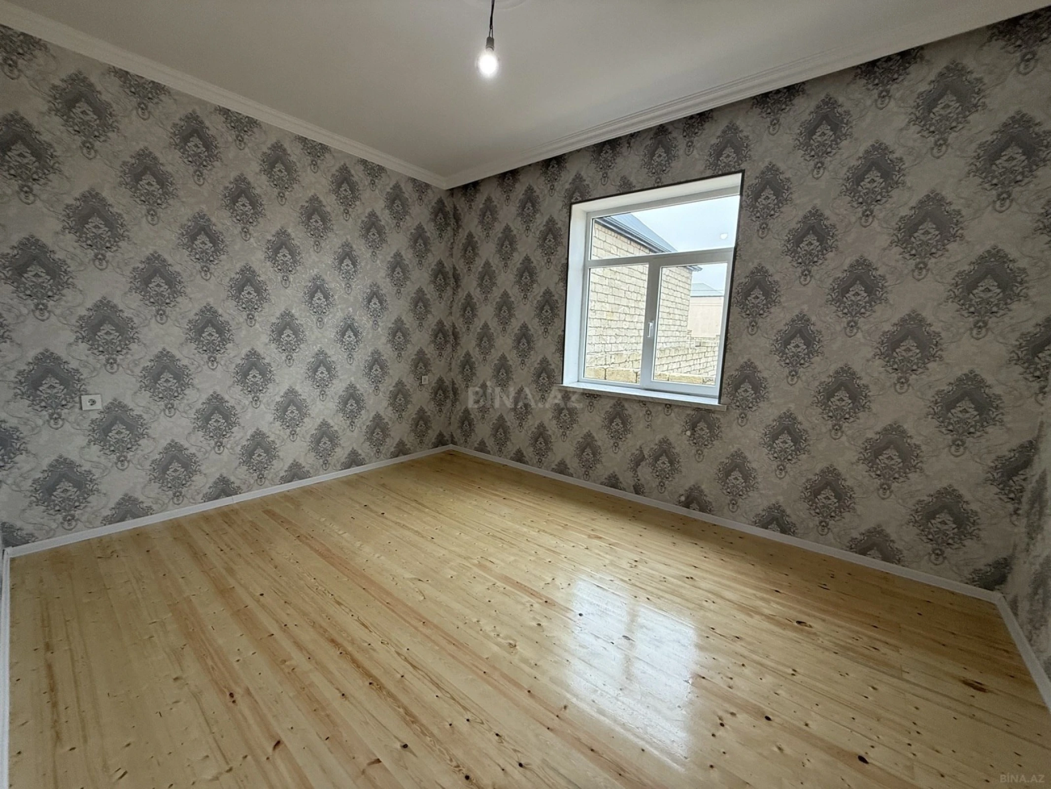 Satılır 4 otaqlı həyət evi 120 m²