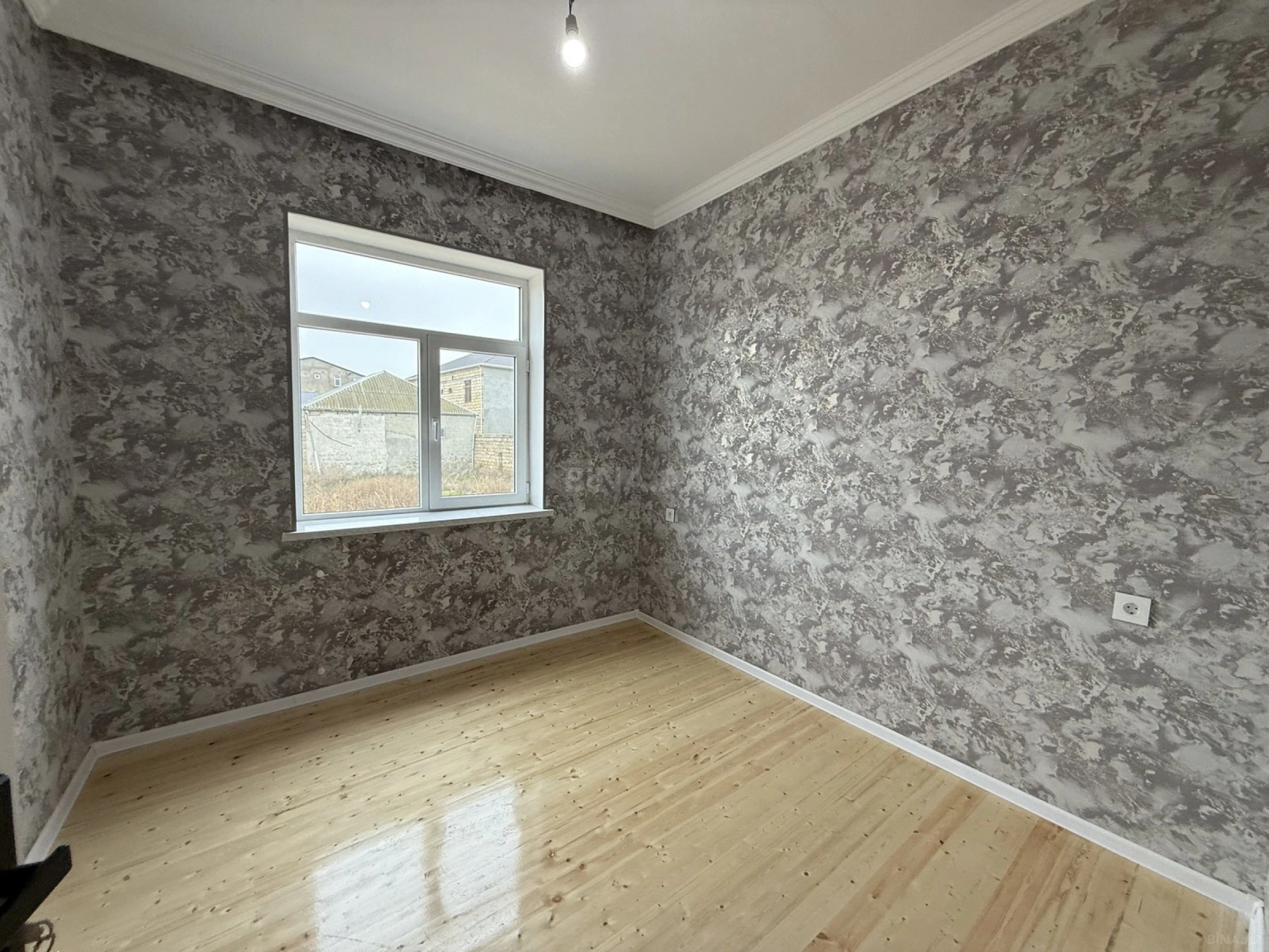 Satılır 4 otaqlı həyət evi 120 m²
