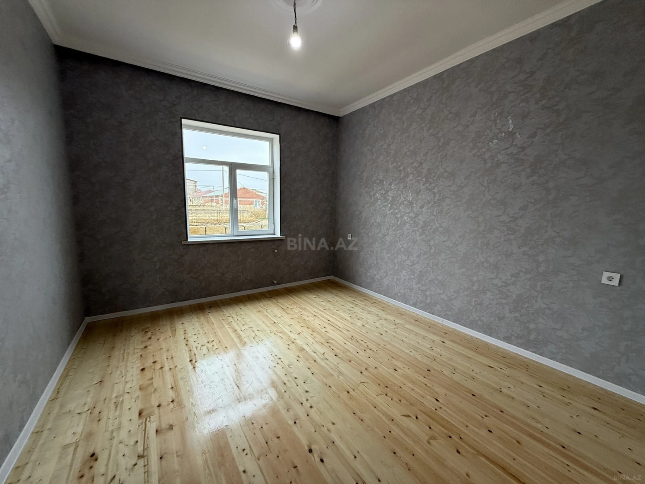 Satılır 4 otaqlı həyət evi 120 m²