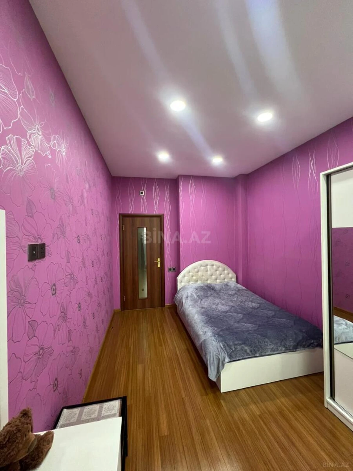 Satılır 3 otaqlı mənzil 77 m²