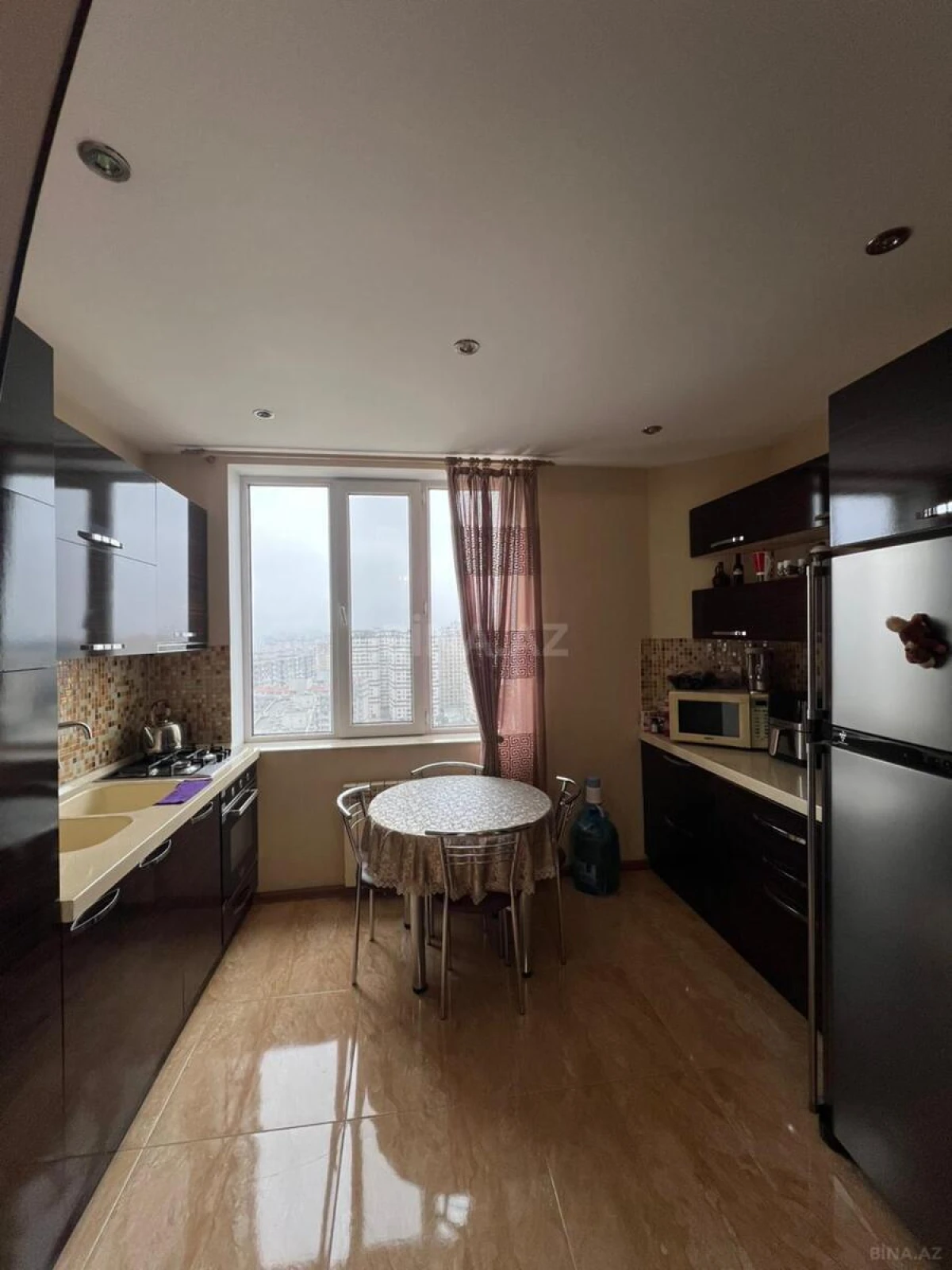 Satılır 3 otaqlı mənzil 77 m²