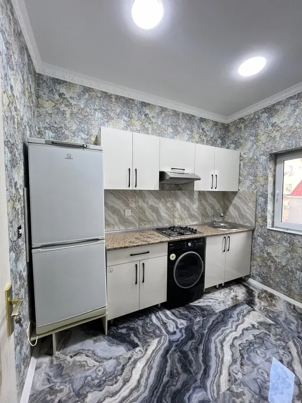 Satılır 3 otaqlı mənzil 110 m²