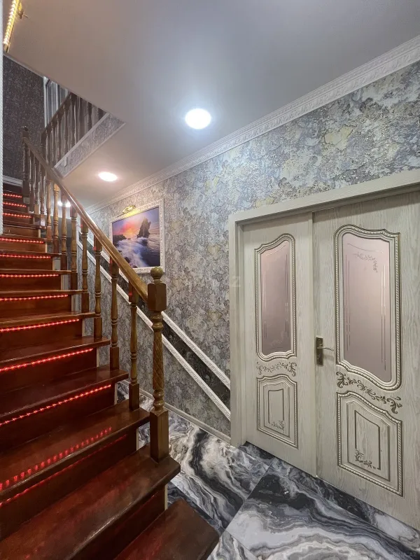 Satılır 3 otaqlı mənzil 110 m²