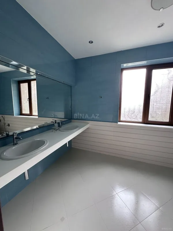 Satılır 6 otaqlı həyət evi 400 m²