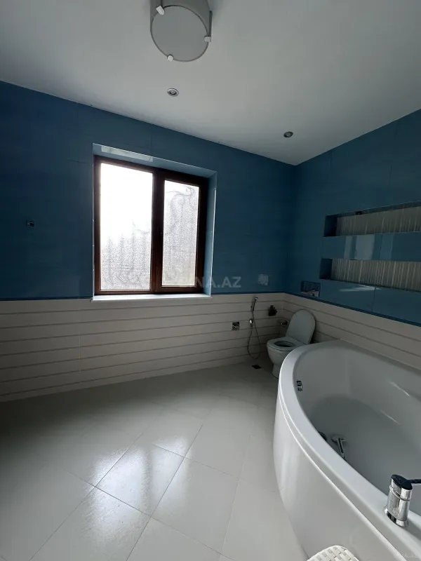 Satılır 6 otaqlı həyət evi 400 m²