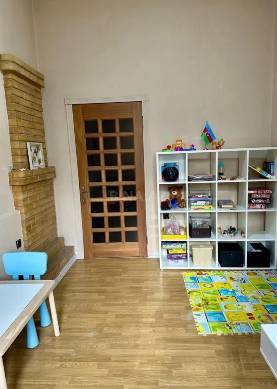 Kirayə verilir 3 otaqlı ofis 80 m²