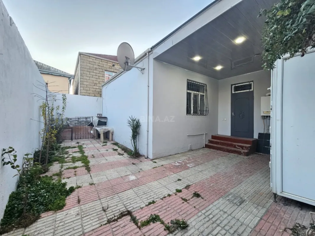 Satılır 2 otaqlı həyət evi 70 m²