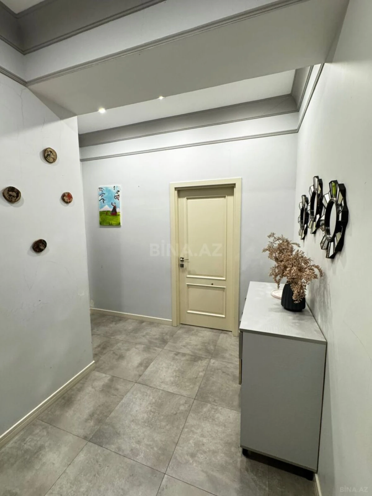 Satılır 3 otaqlı mənzil 95 m²