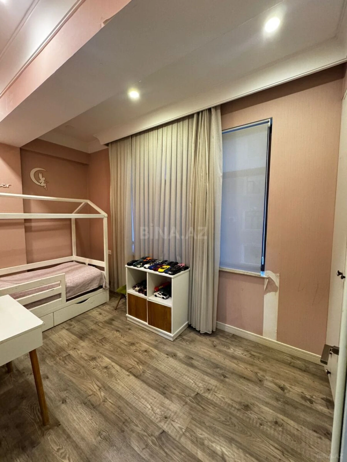 Satılır 3 otaqlı mənzil 95 m²
