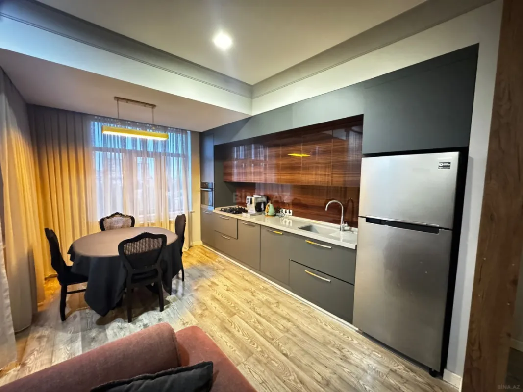 Satılır 3 otaqlı mənzil 95 m²