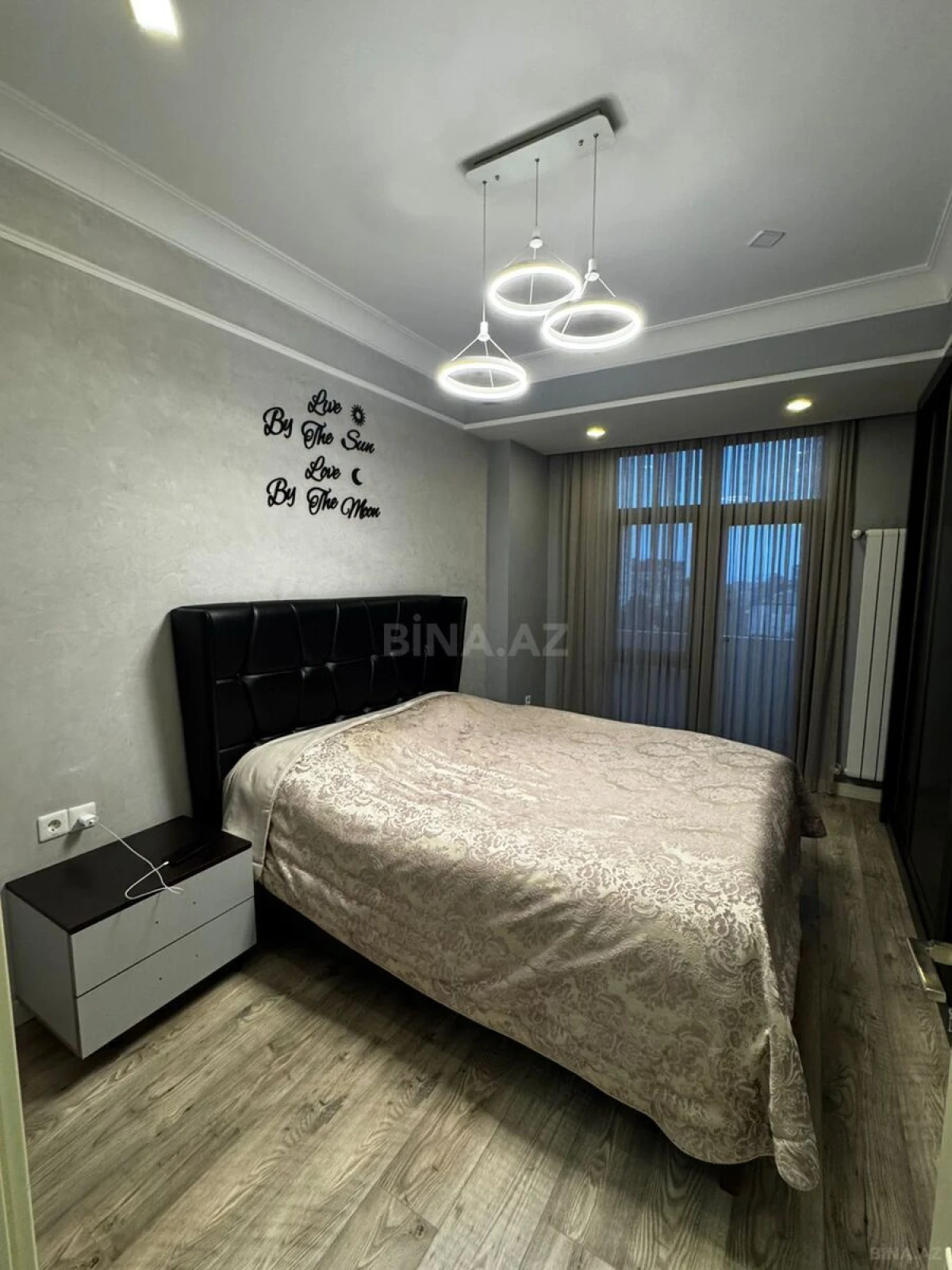 Satılır 3 otaqlı mənzil 95 m²