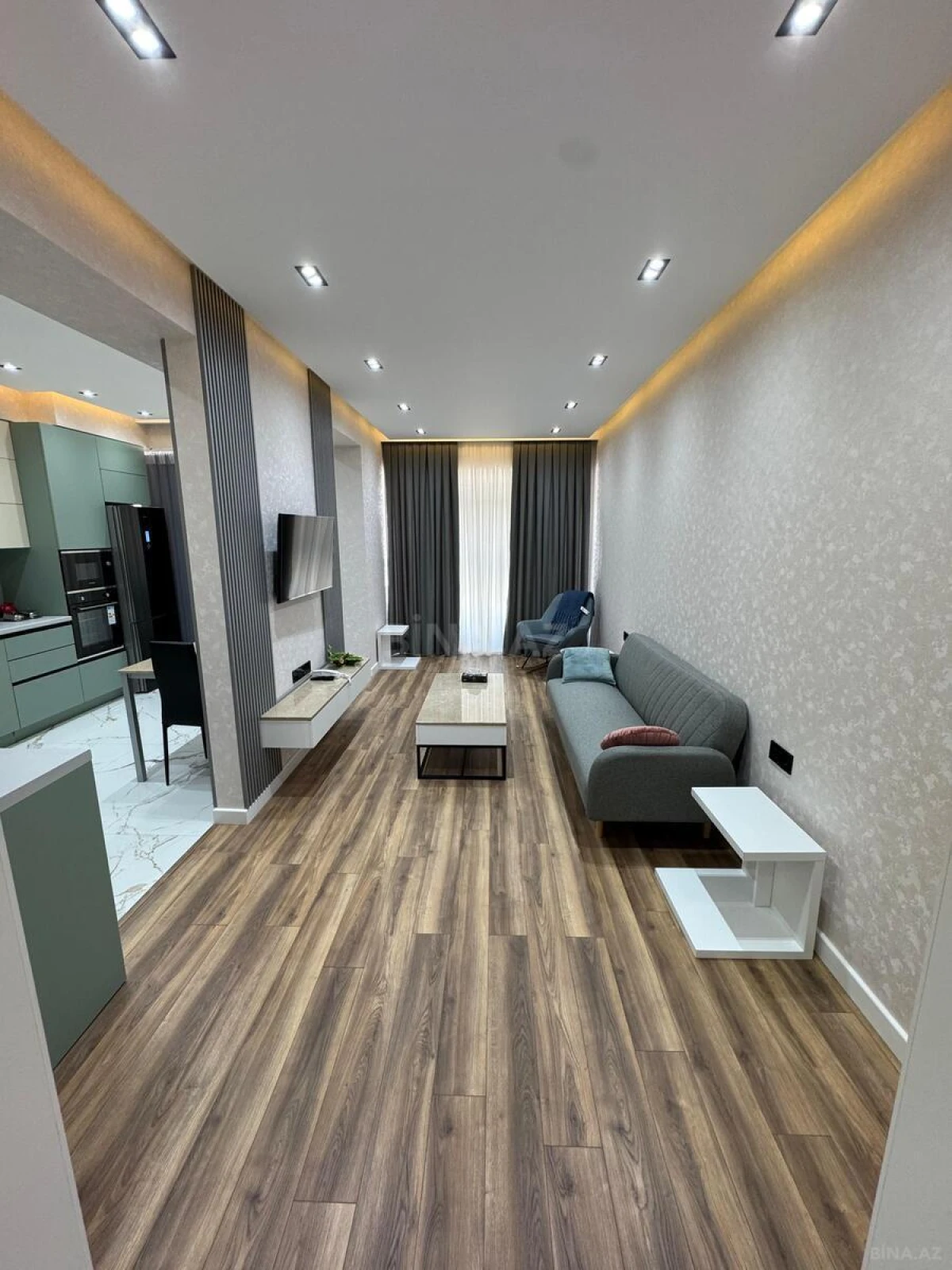 Satılır 2 otaqlı mənzil 83 m²