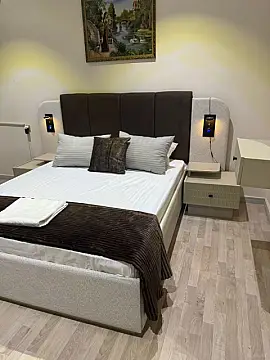 Satılır 7 otaqlı mənzil 200 m²