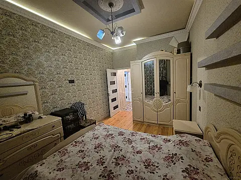 Satılır 2 otaqlı mənzil 52 m²